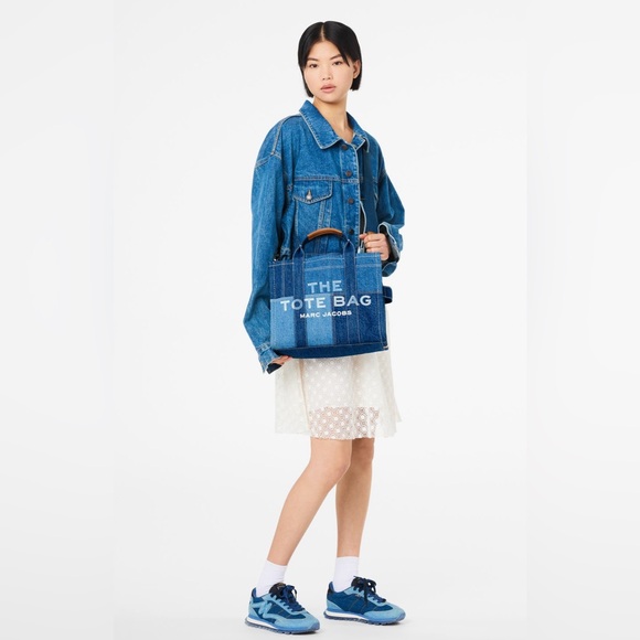 Marc Jacobs The Denim Medium Tote Bag, NWT - Picture 8 of 13